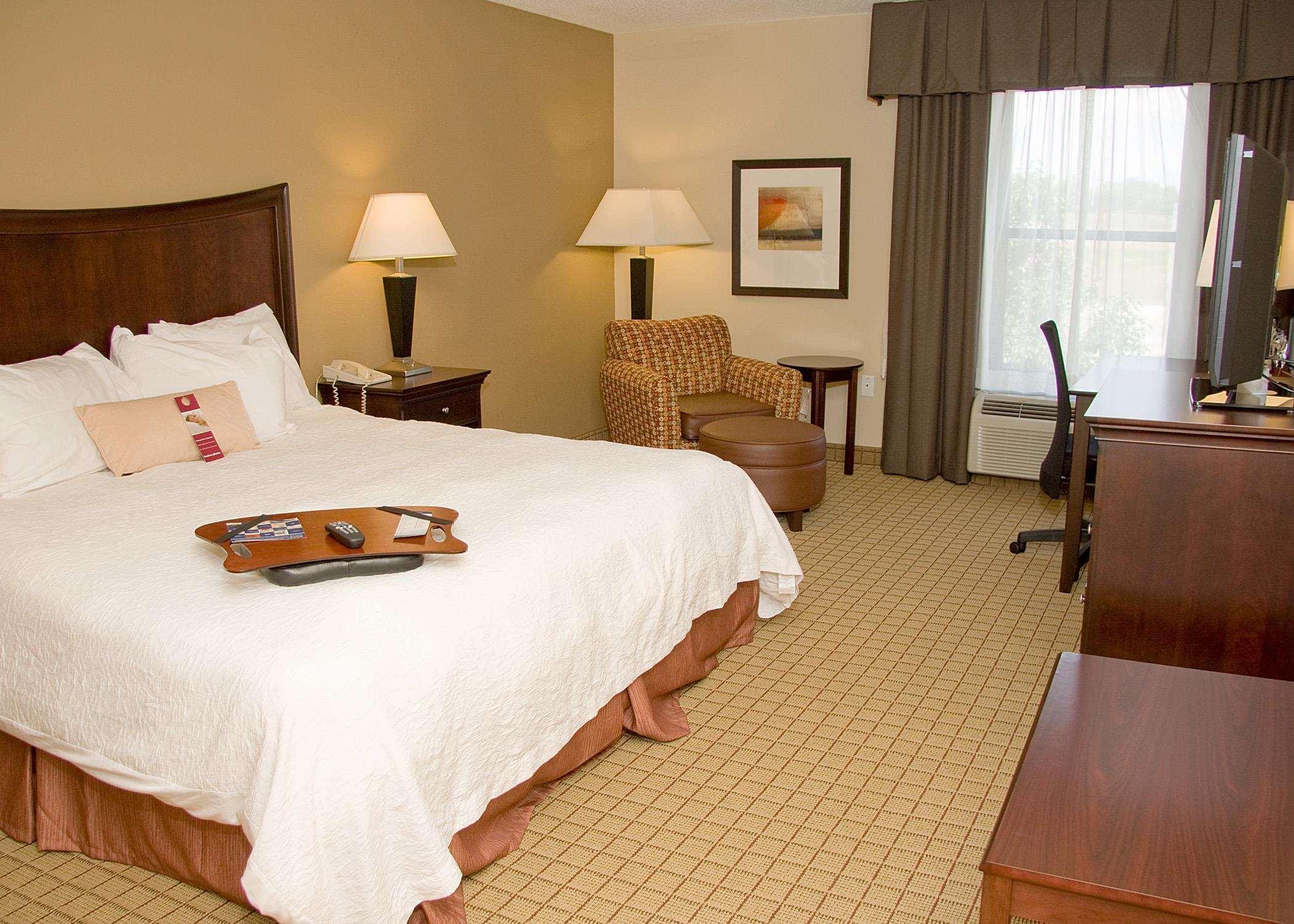 Hampton Inn Corydon Екстериор снимка