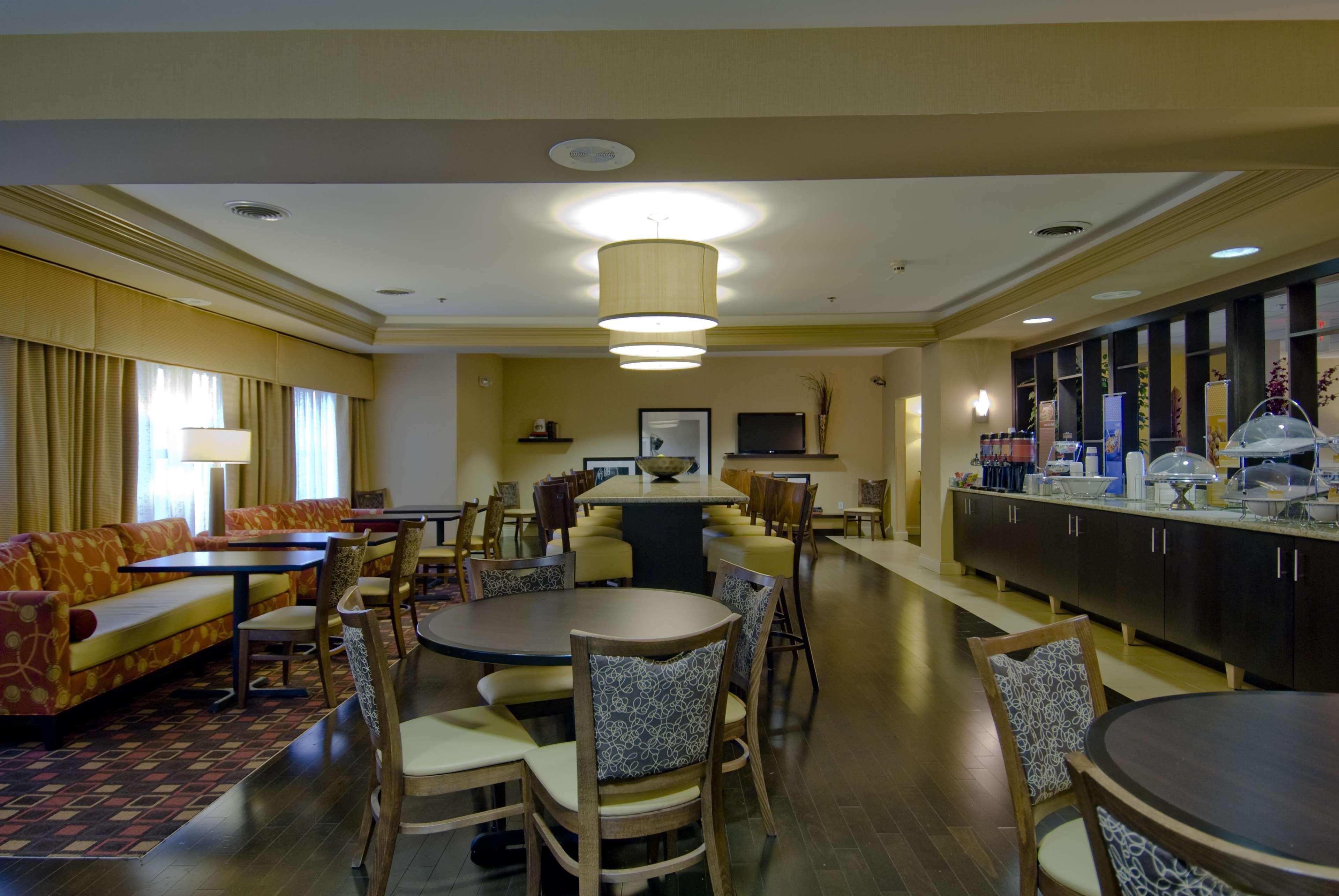 Hampton Inn Corydon Ресторант снимка