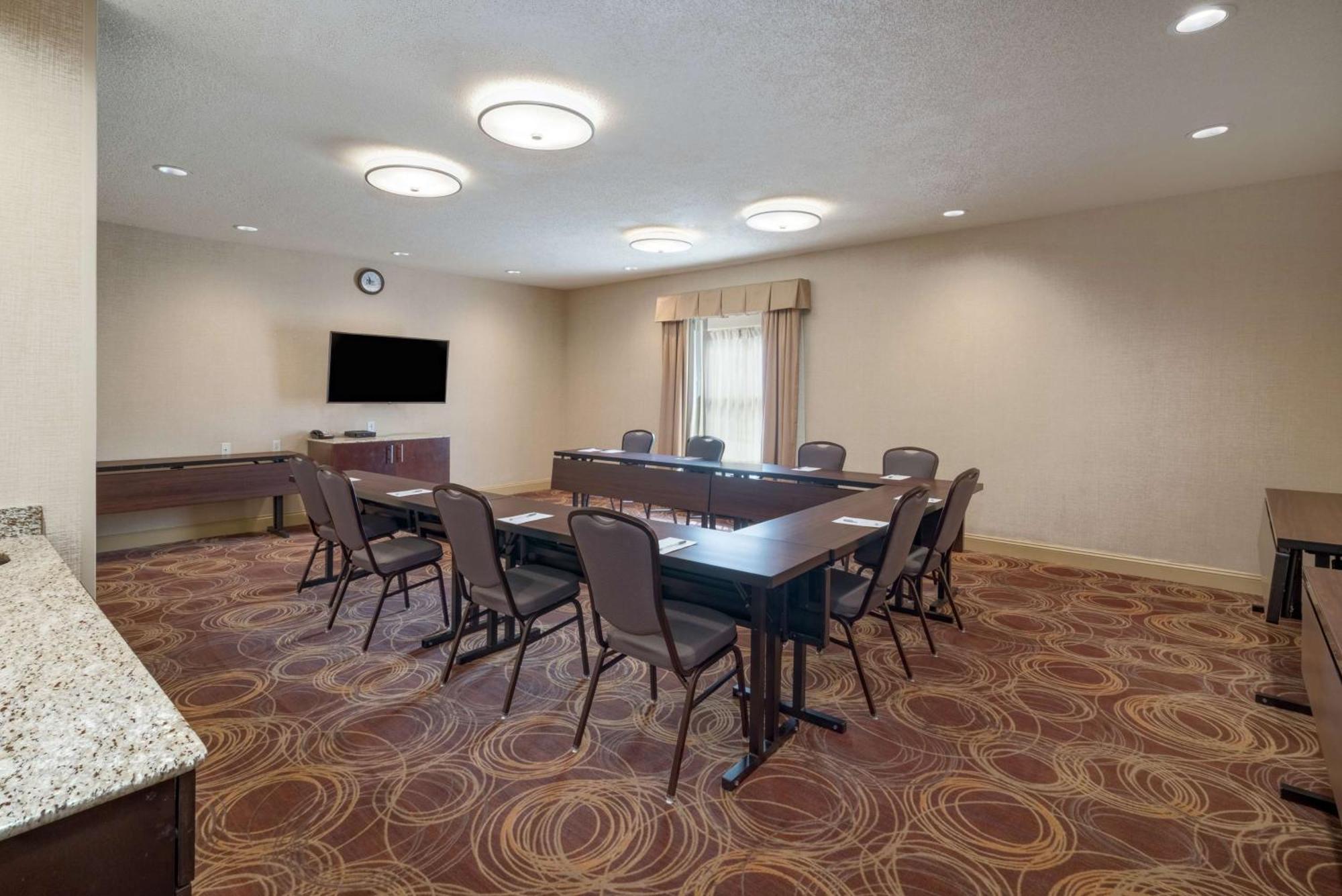 Hampton Inn Corydon Екстериор снимка