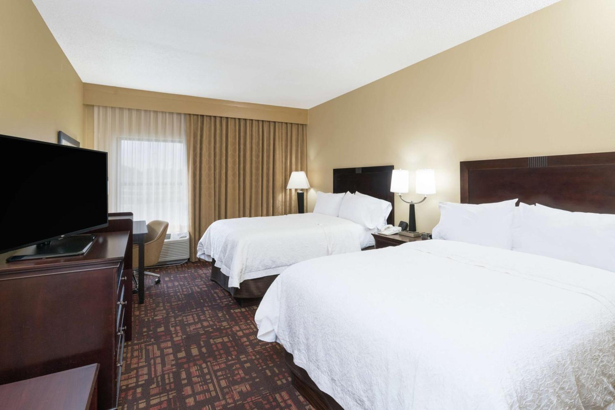 Hampton Inn Corydon Екстериор снимка