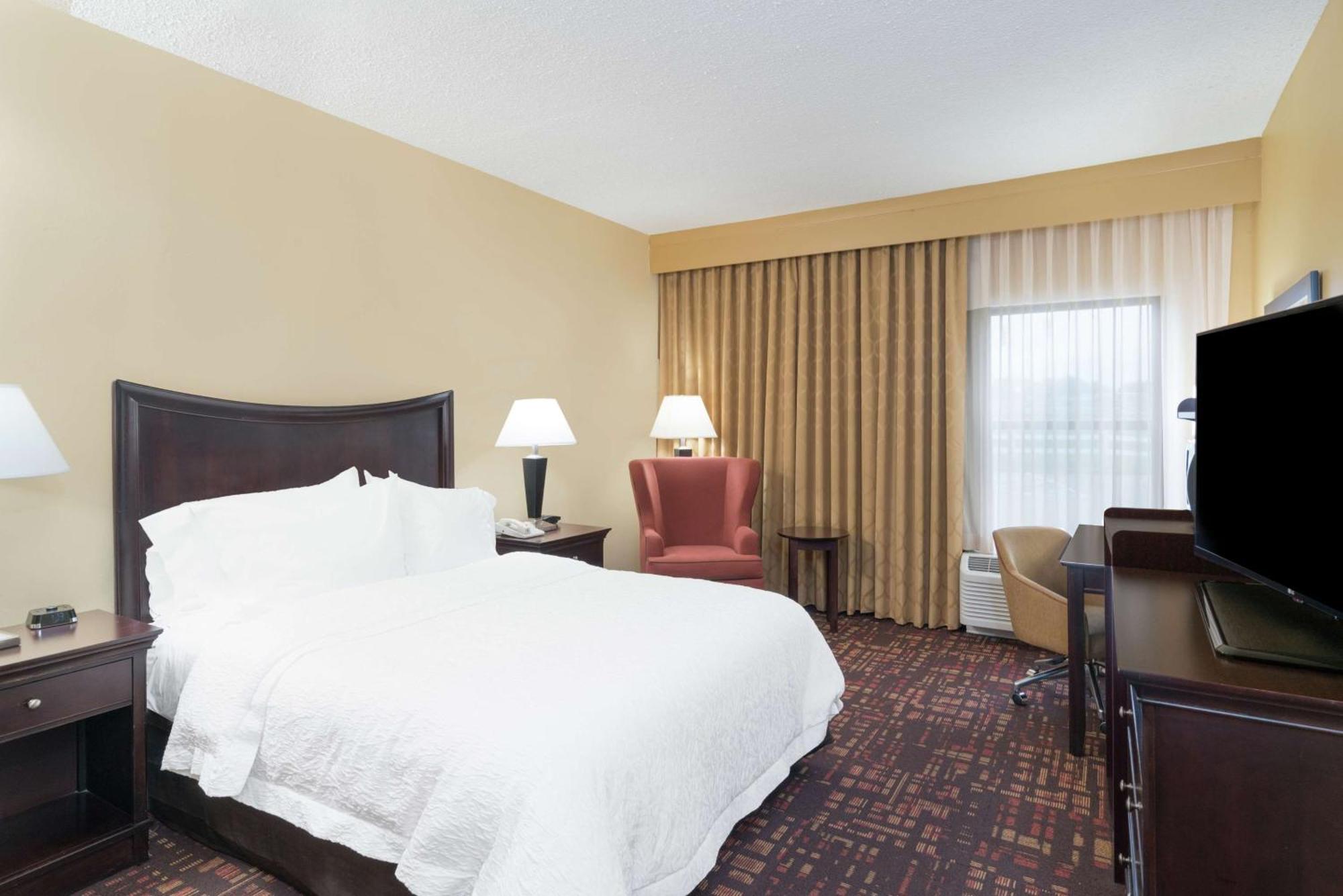 Hampton Inn Corydon Екстериор снимка