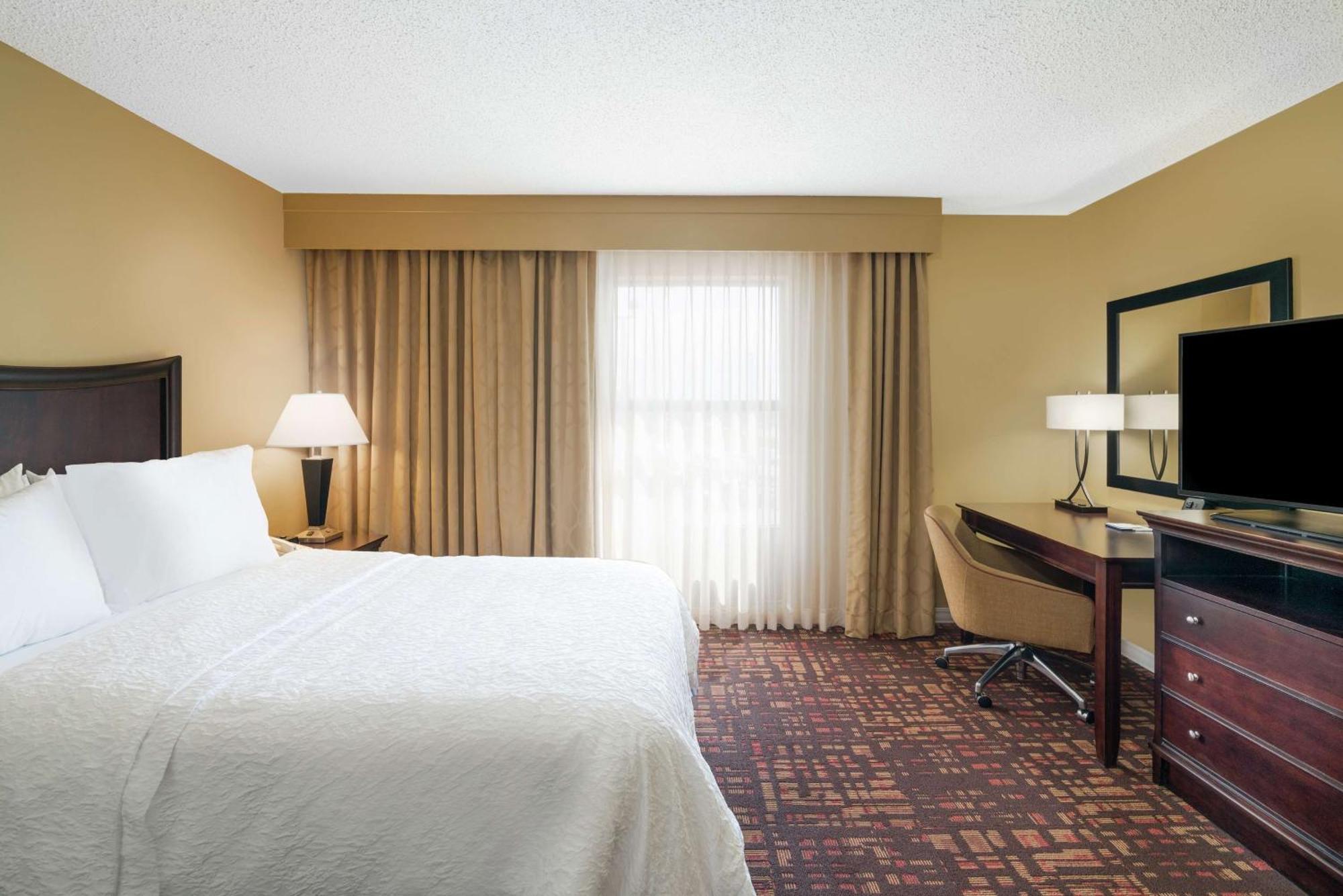 Hampton Inn Corydon Екстериор снимка