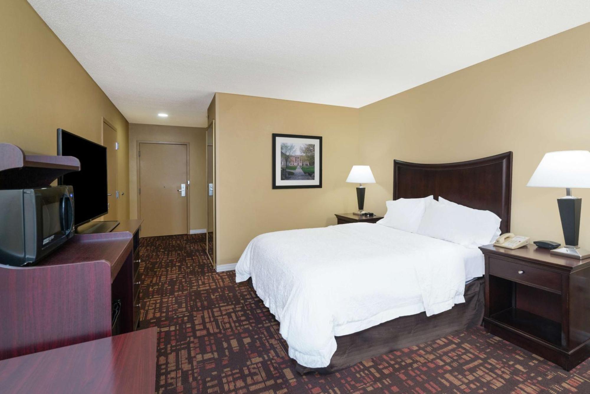 Hampton Inn Corydon Екстериор снимка